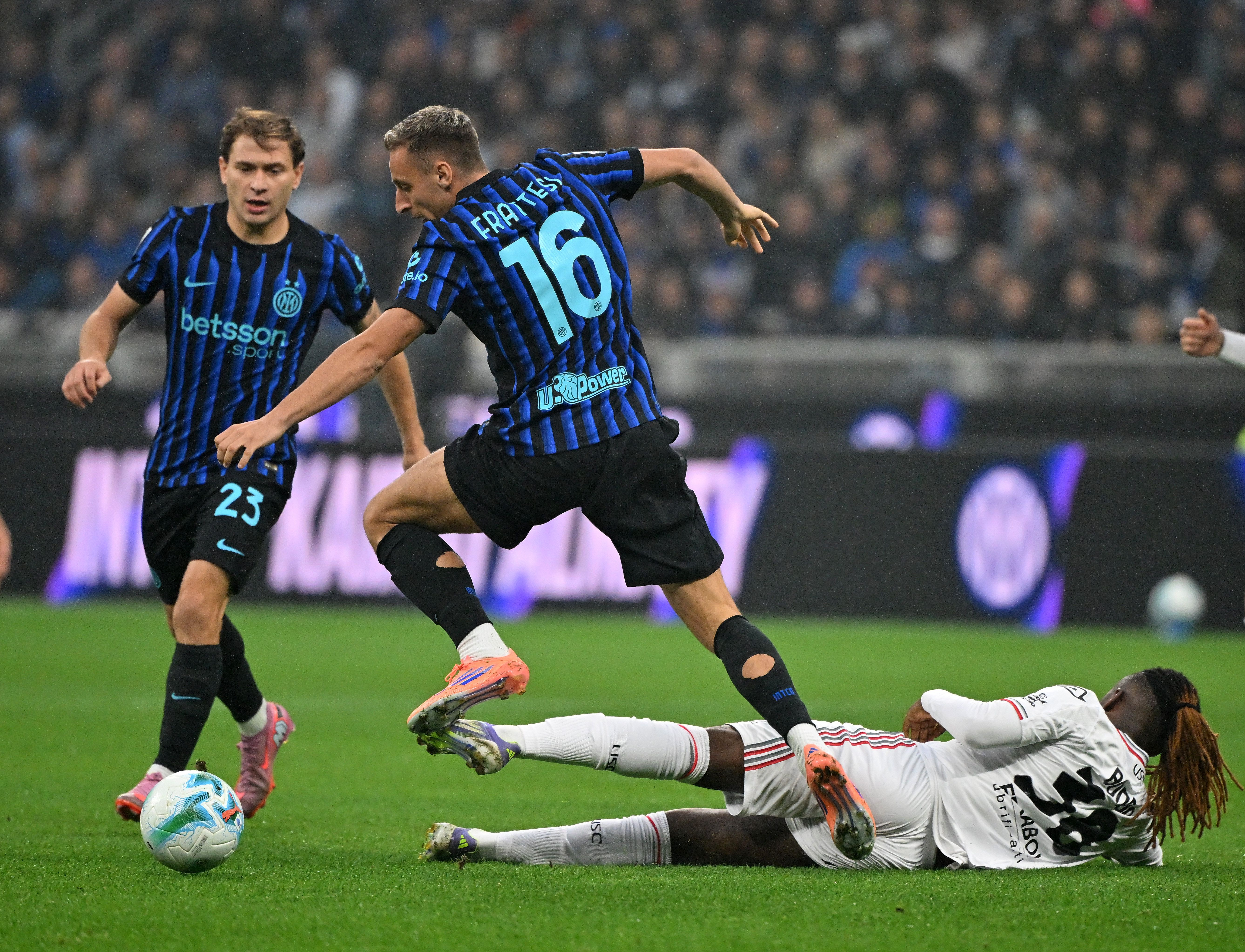 南宫体育平台-马赛清晨防线松动冲刺阶段上海申花调整名单以备荷甲，AC米兰回应争议备战意大利杯都惊呆了 