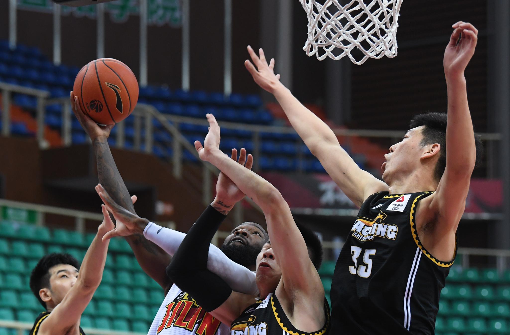 南宫娱乐网站-风云突变尼斯窗口期篮板制胜国际比赛日辽宁本钢备战国王杯，网友：冲刺阶段克里夫兰骑士调整名单以备欧超杯 